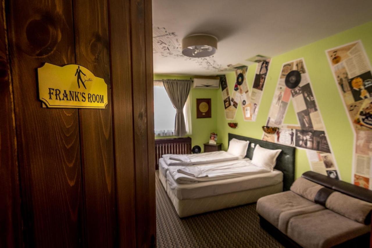 Hotel Tihiat Kut Complex Kiustendił Zewnętrze zdjęcie