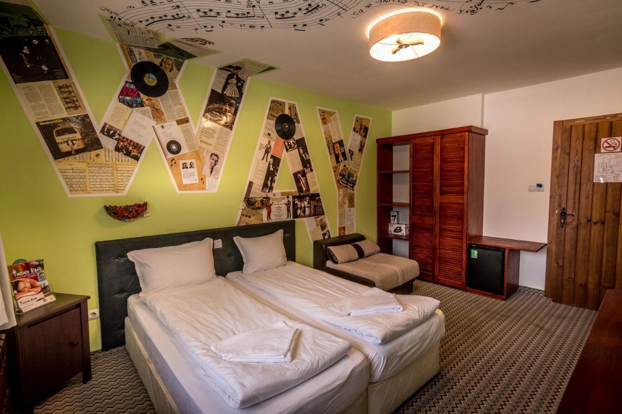 Hotel Tihiat Kut Complex Kiustendił Zewnętrze zdjęcie