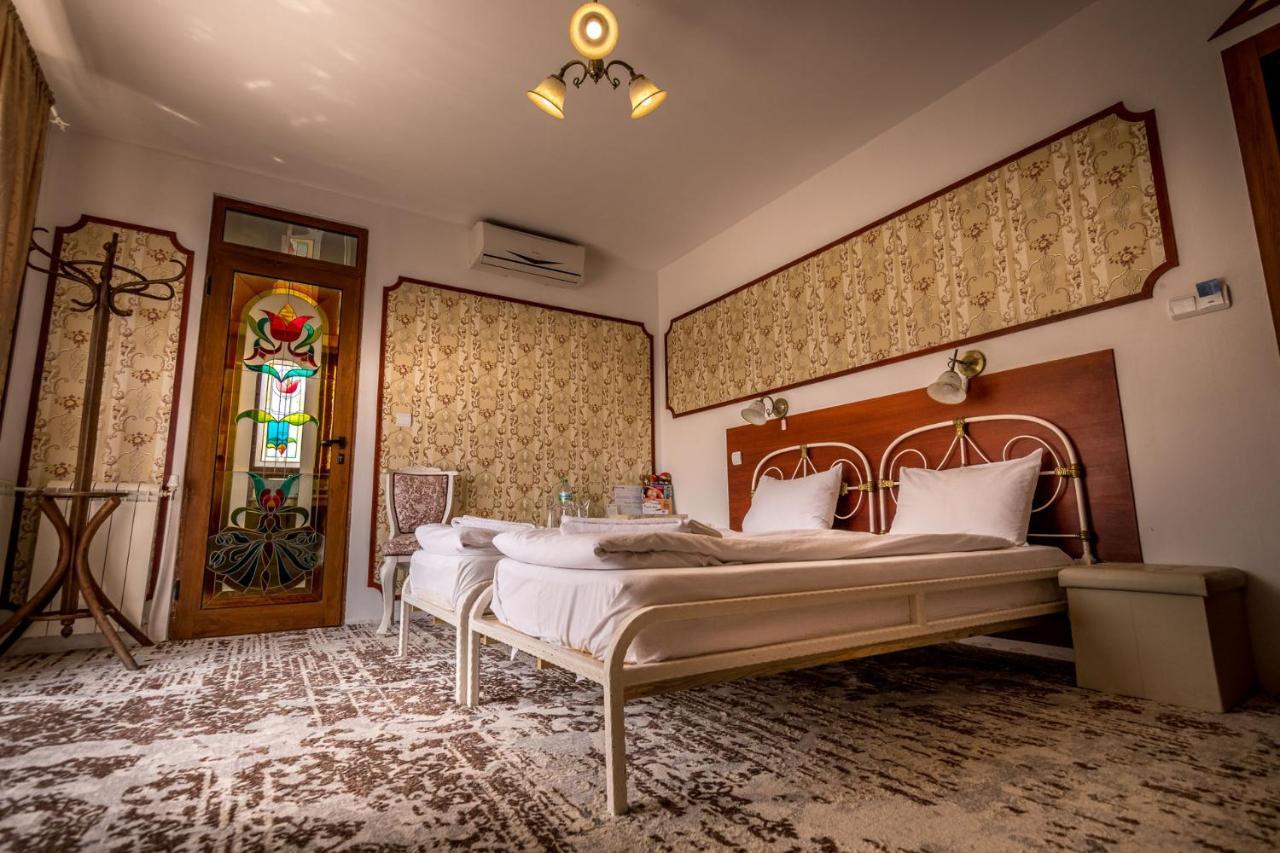 Hotel Tihiat Kut Complex Kiustendił Zewnętrze zdjęcie