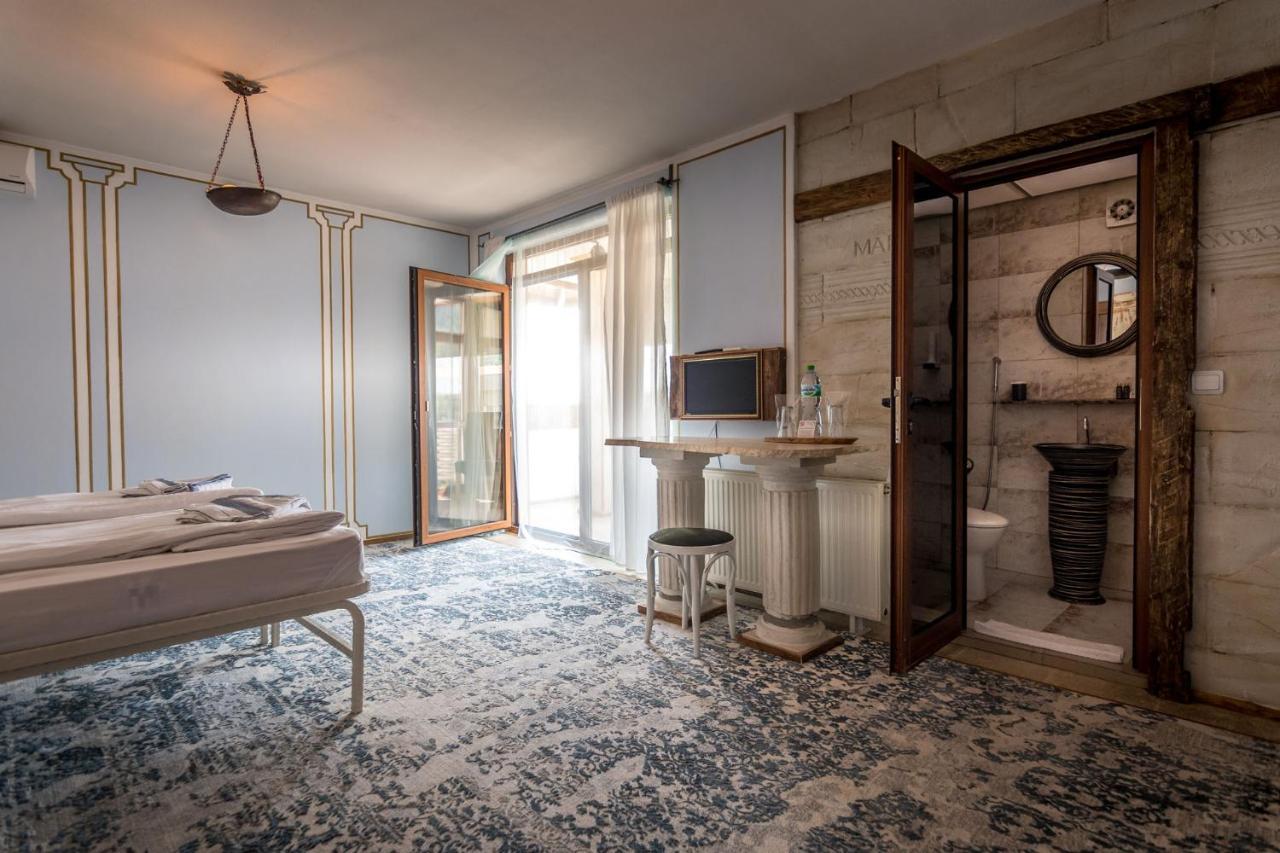 Hotel Tihiat Kut Complex Kiustendił Zewnętrze zdjęcie