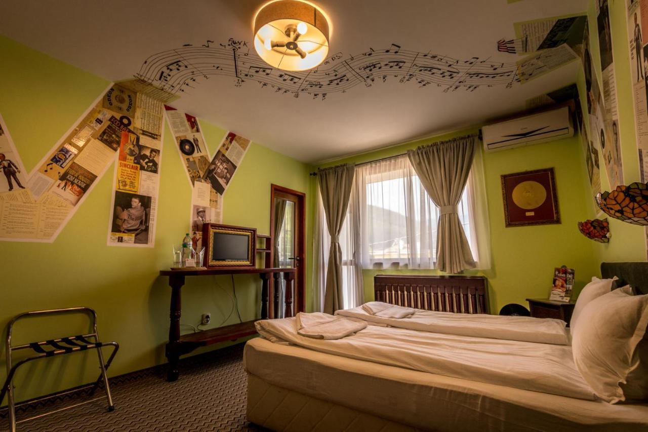 Hotel Tihiat Kut Complex Kiustendił Zewnętrze zdjęcie